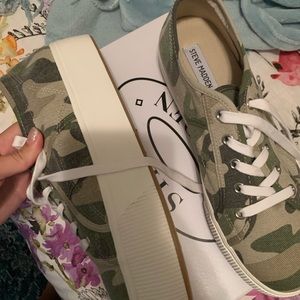 Steve Madden camo sneakers